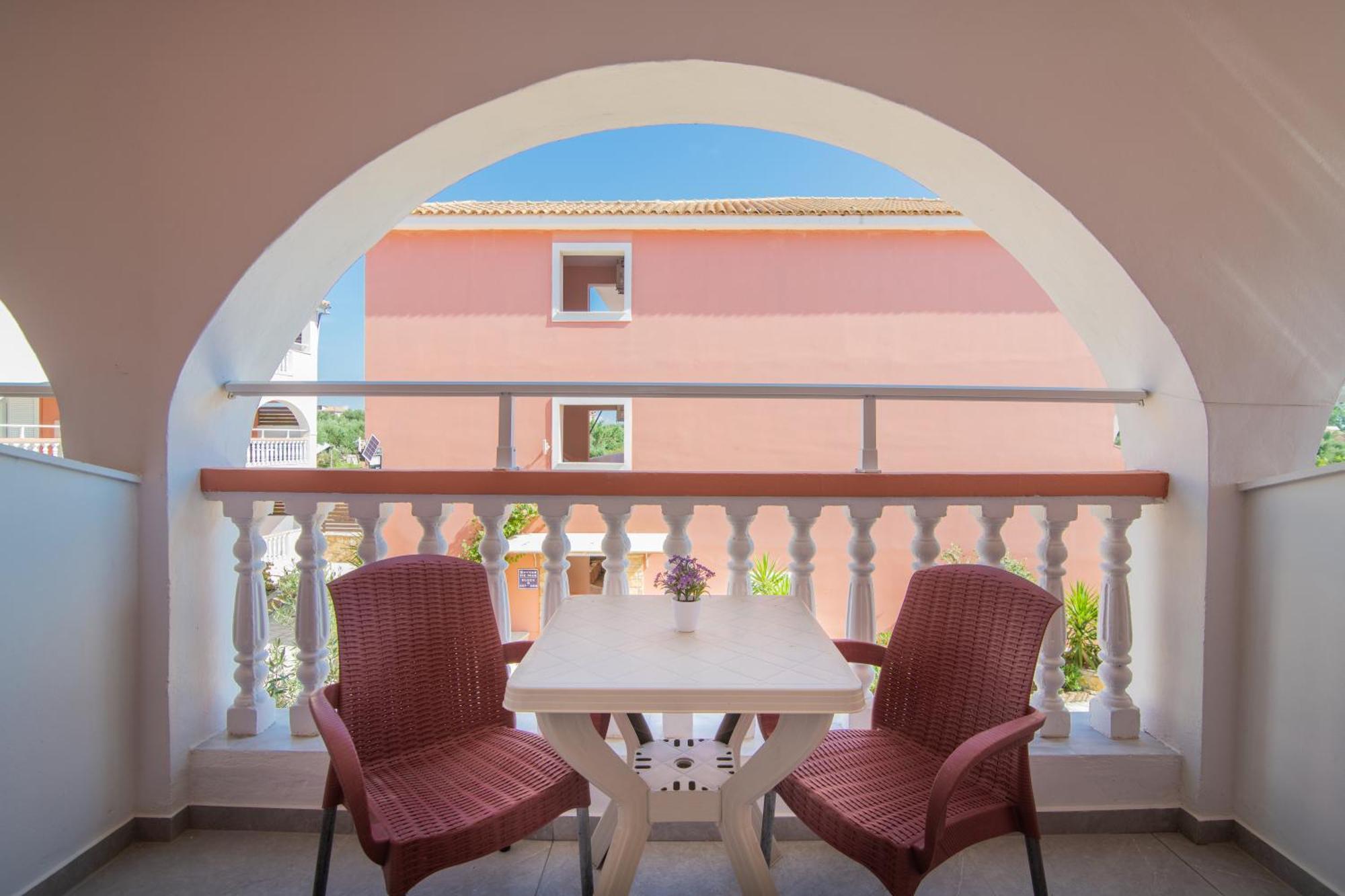 Savvas Hotel (Adults Only) 3*